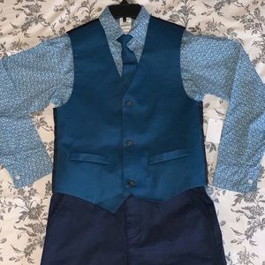 Van Heusen 4-pc. Boys Suit Set